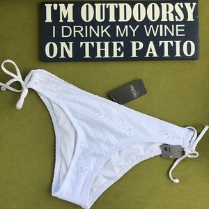 Mossimo white crochet keyhole cheeky bikini bottom